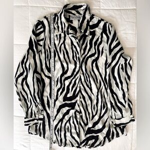 Diane Von Furstenberg  Oversized Button up light weight blouse long sleeve…